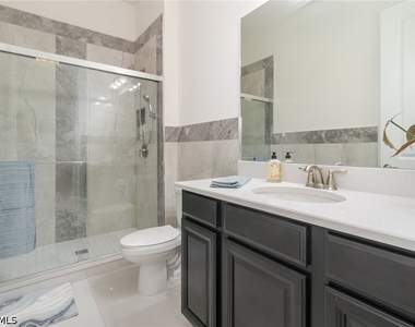 11110 Canal Grande Drive - Photo Thumbnail 16