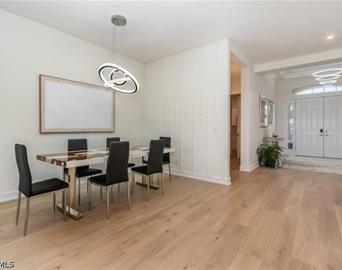 11110 Canal Grande Drive - Photo Thumbnail 5