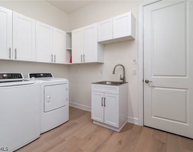 11110 Canal Grande Drive - Photo Thumbnail 19