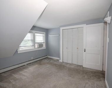 749 Maple - Photo Thumbnail 28