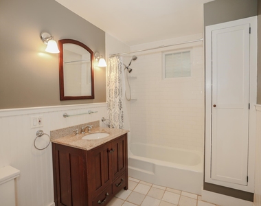 749 Maple - Photo Thumbnail 11