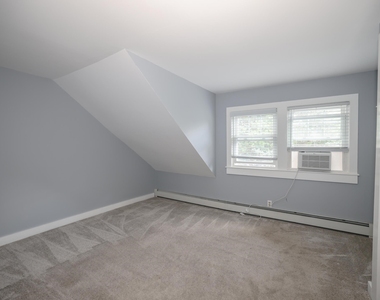 749 Maple - Photo Thumbnail 27