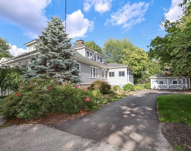 749 Maple - Photo Thumbnail 1