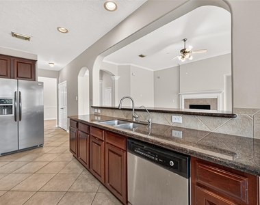 17927 Sugarloaf Bay Drive - Photo Thumbnail 11
