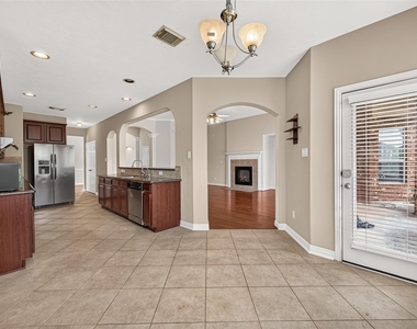 17927 Sugarloaf Bay Drive - Photo Thumbnail 16