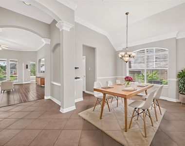 17927 Sugarloaf Bay Drive - Photo Thumbnail 5
