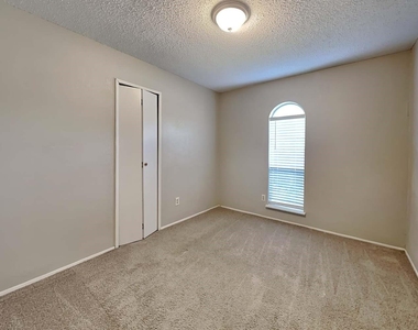 122 Cooper - Photo Thumbnail 10