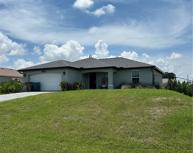 1912 Ne 2 Place - Photo Thumbnail 2