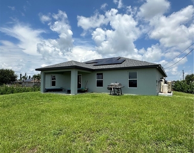 1912 Ne 2 Place - Photo Thumbnail 25