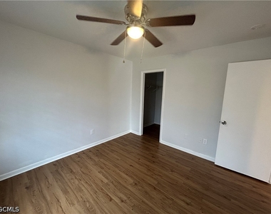 4712 Se 5th Place - Photo Thumbnail 10