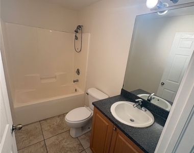 4768 Jordan Avenue S - Photo Thumbnail 5