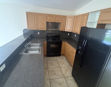 4768 Jordan Avenue S - Photo Thumbnail 1