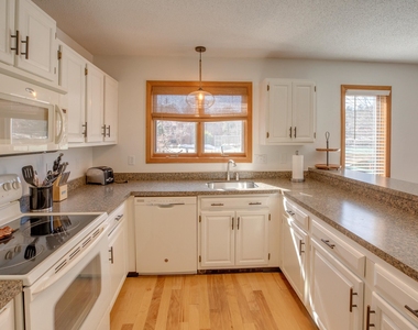 18 Ridge Drive C - Photo Thumbnail 5