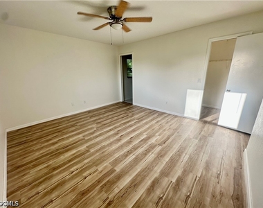3822 Sw 5th Place - Photo Thumbnail 5
