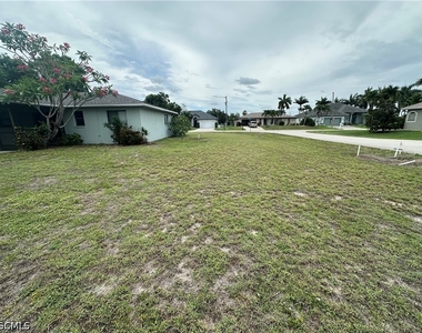 3822 Sw 5th Place - Photo Thumbnail 12