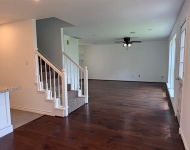 12431 Westwold Drive - Photo Thumbnail 3