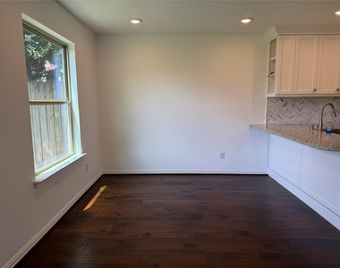 12431 Westwold Drive - Photo Thumbnail 7