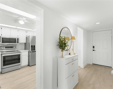 700 Misty Pines Circle - Photo Thumbnail 7