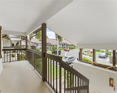 700 Misty Pines Circle - Photo Thumbnail 4