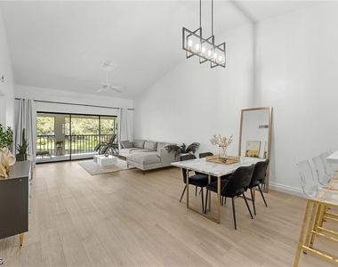 700 Misty Pines Circle - Photo Thumbnail 13