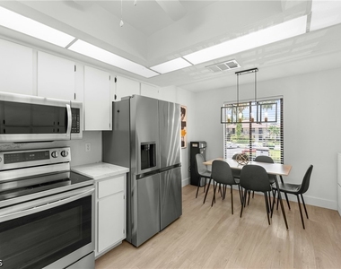 700 Misty Pines Circle - Photo Thumbnail 9