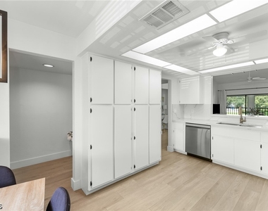 700 Misty Pines Circle - Photo Thumbnail 12