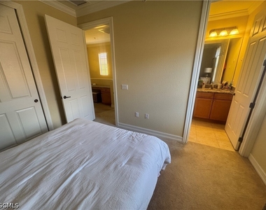 11947 Tulio Way - Photo Thumbnail 16