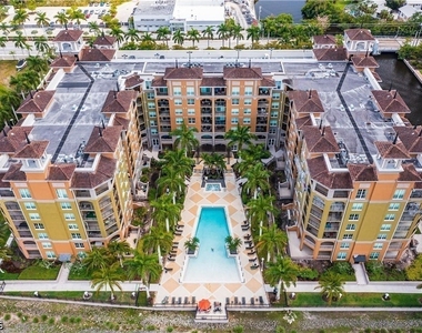2825 Palm Beach Boulevard - Photo Thumbnail 15