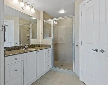 2825 Palm Beach Boulevard - Photo Thumbnail 5