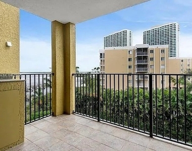 2825 Palm Beach Boulevard - Photo Thumbnail 7