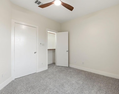 2028 Tuam Street - Photo Thumbnail 34