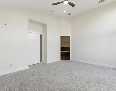 2028 Tuam Street - Photo Thumbnail 33