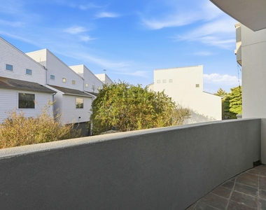 2028 Tuam Street - Photo Thumbnail 29