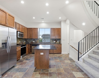 2028 Tuam Street - Photo Thumbnail 7
