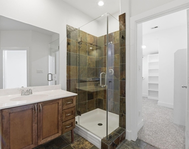 2028 Tuam Street - Photo Thumbnail 17