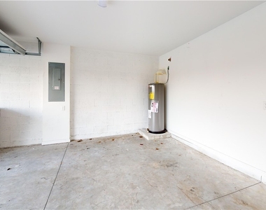 1908 Nw 26th Place - Photo Thumbnail 17