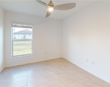 1908 Nw 26th Place - Photo Thumbnail 12