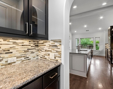 3930 Sundance Hill Lane - Photo Thumbnail 18