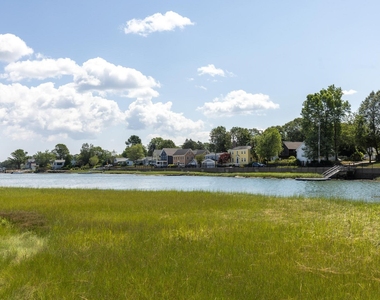 18 Walden - Photo Thumbnail 33