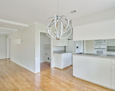12402 Stafford Springs Drive - Photo Thumbnail 13