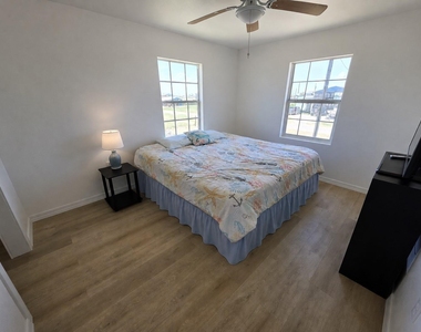 405 Blue Water Boulevard - Photo Thumbnail 14