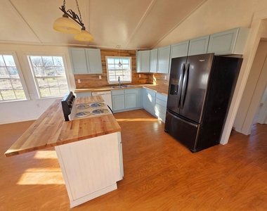 405 Blue Water Boulevard - Photo Thumbnail 11