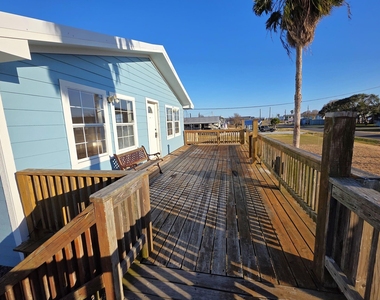 405 Blue Water Boulevard - Photo Thumbnail 4