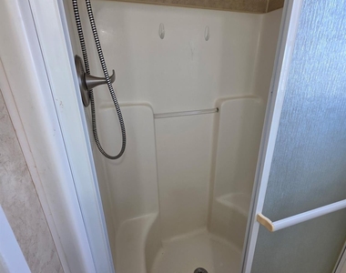 405 Blue Water Boulevard - Photo Thumbnail 17