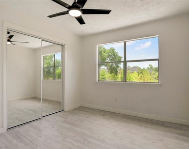 7926 Windy Creek Drive - Photo Thumbnail 35