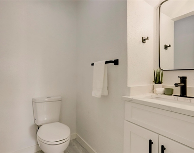 7926 Windy Creek Drive - Photo Thumbnail 25