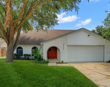 7926 Windy Creek Drive - Photo Thumbnail 5