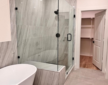 2618 Dennis Street - Photo Thumbnail 16