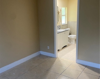 2702 Robin Avenue S - Photo Thumbnail 25