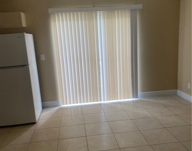 2702 Robin Avenue S - Photo Thumbnail 3